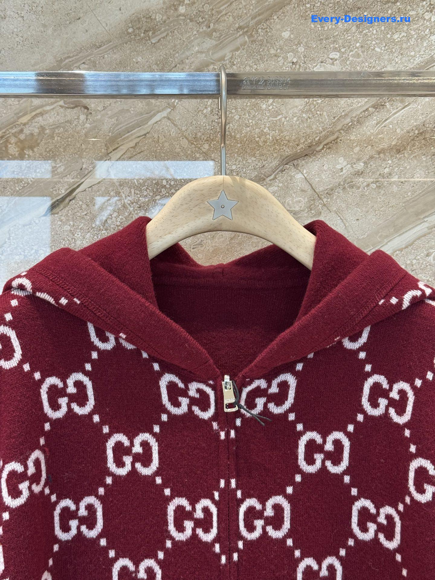 Gvc*1 gg burgundy wool hooded cardigan
