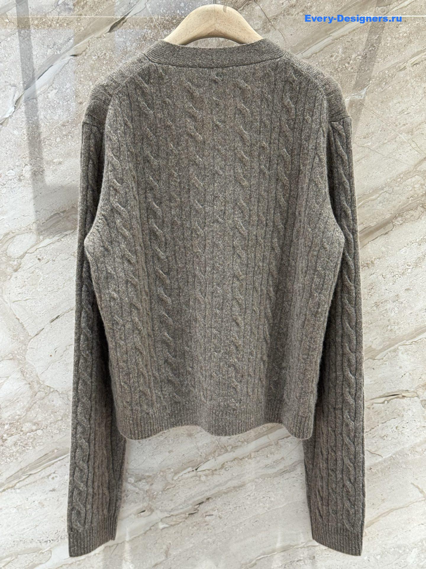 L0r0 P1ana v-neck grey cashmere cardigan