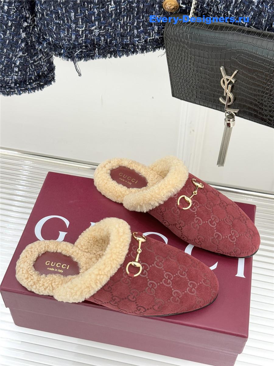 Gvc*1 horsebit gg burgundy suede shearling mules