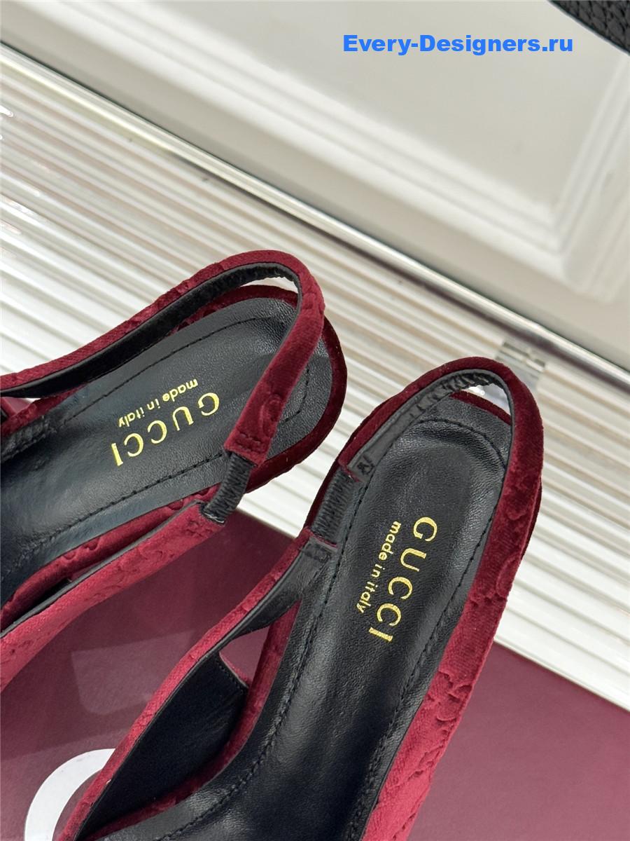Gvc*1 red velvet horsebit slingback pump