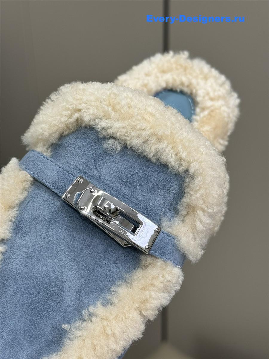 H**me5 shearling light blue oz mule