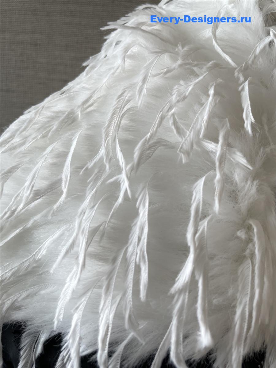 l0vis Vvtt0n feather collar puffer jacket