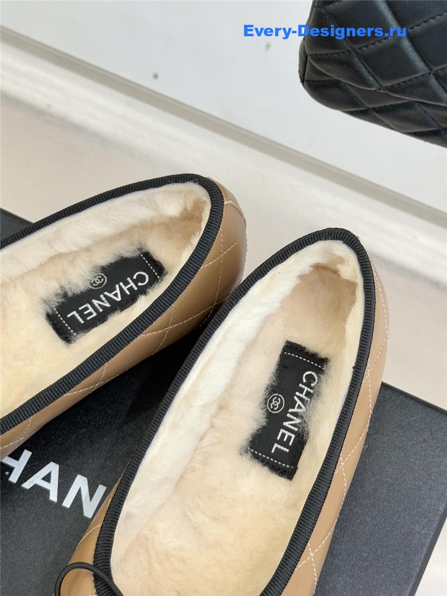 Ch**el beige shearling lining ballet flats