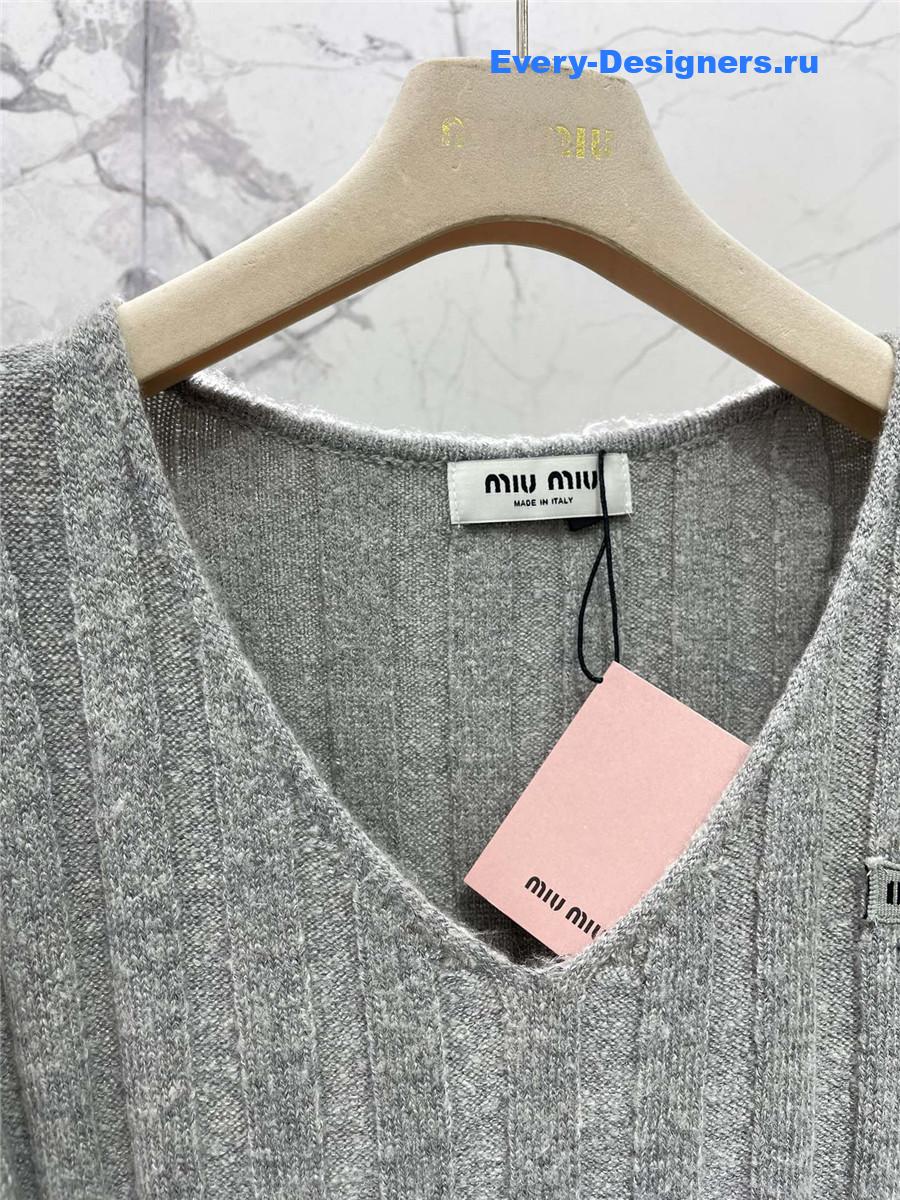 Miu Miu Grey V-neck Long-sleeved Knit Sweater
