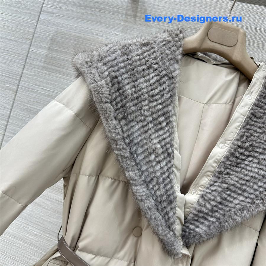 L0r0 P1ana mink fur hooded white goose down jacket