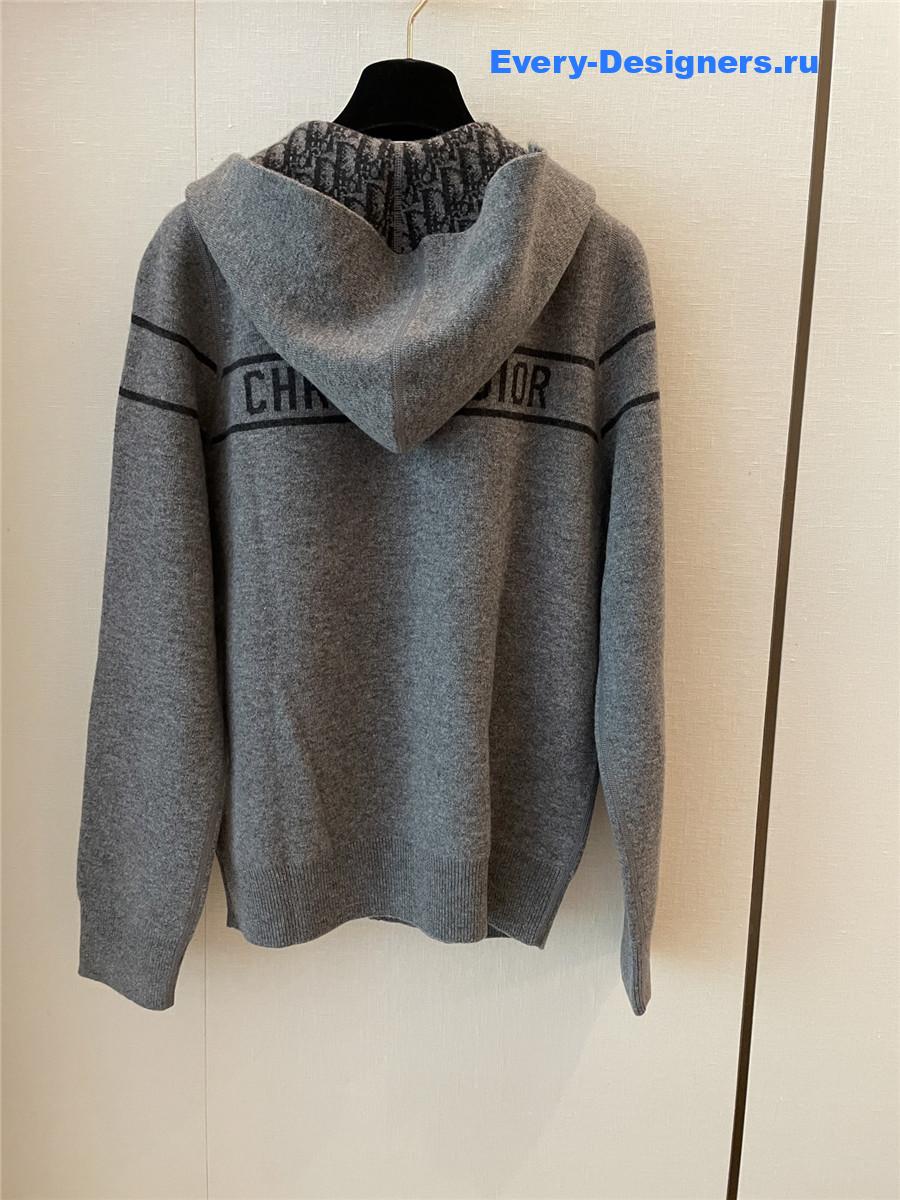 D10r oblique reversible gray hooded cardigan