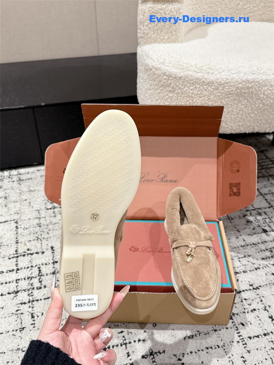 L0r0 P1ana beige shearling-trim suede loafers